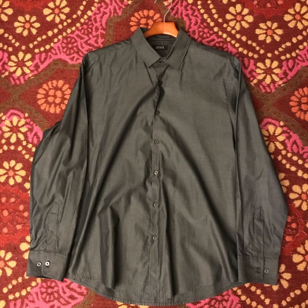 Long sleeve collard shirt
